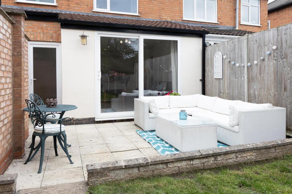 7 Shenstone Avenue, Rugby (18).jpg