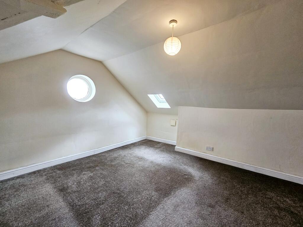 b95923ff-2a30-40cf-be7c-8d47bb2441c4