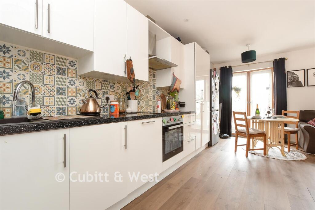 Kitchen Lounge/Diner