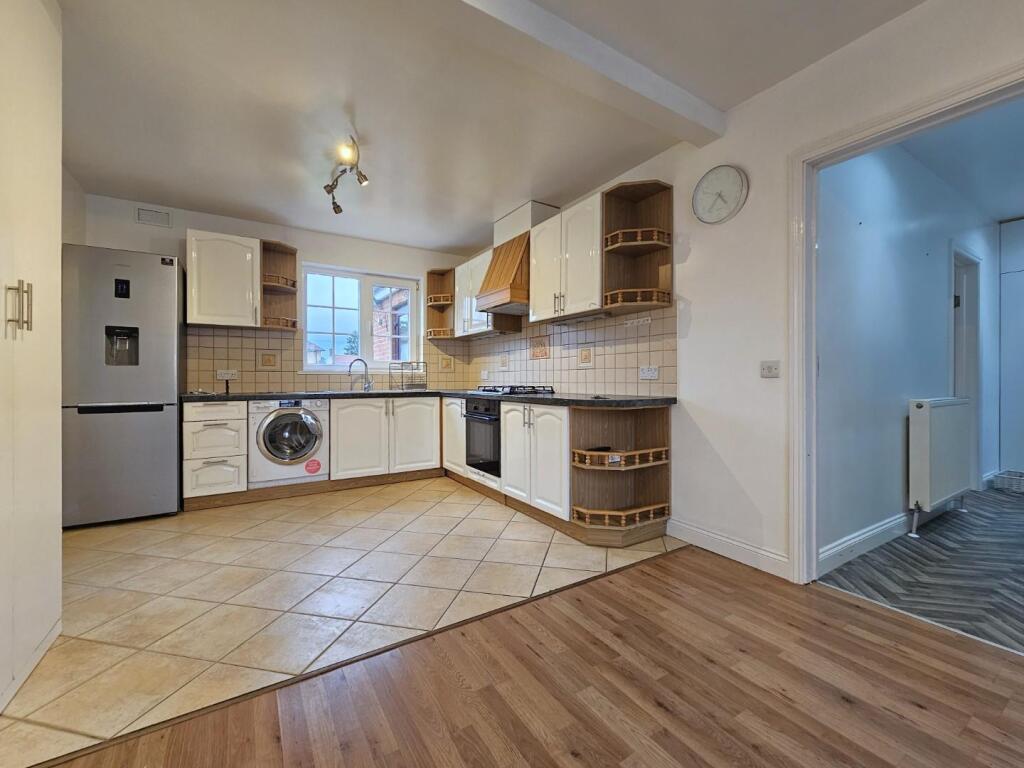 Kitchen Diner.jpg