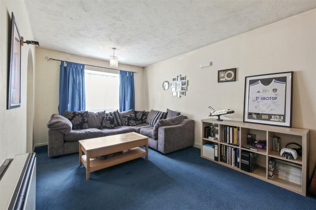 121 Kingfisher Way - NXg7QaErURlHcymEbo6y.jpg