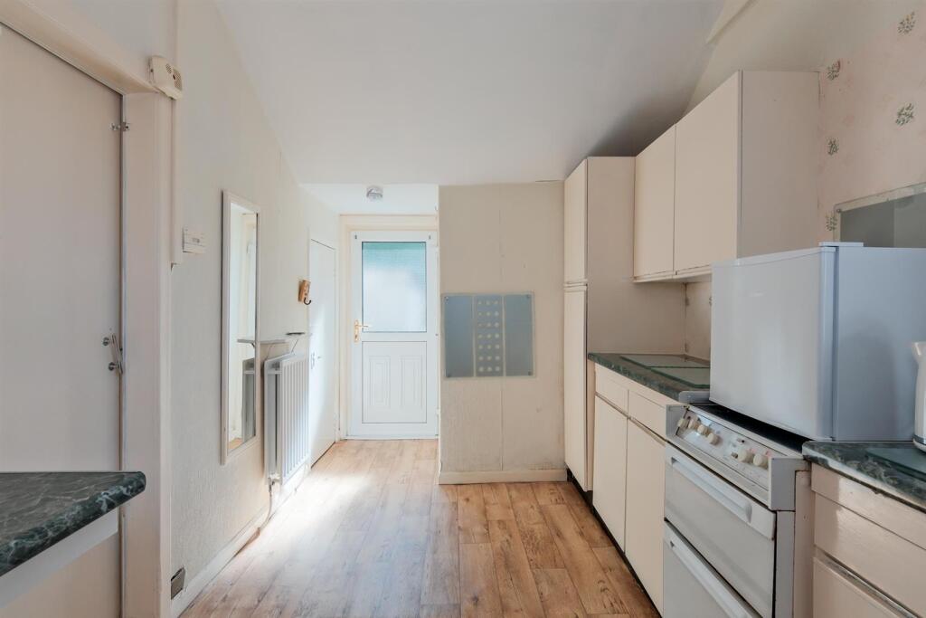 008-56 Waverley Drive Wishaw, ML2 7JW.jpg