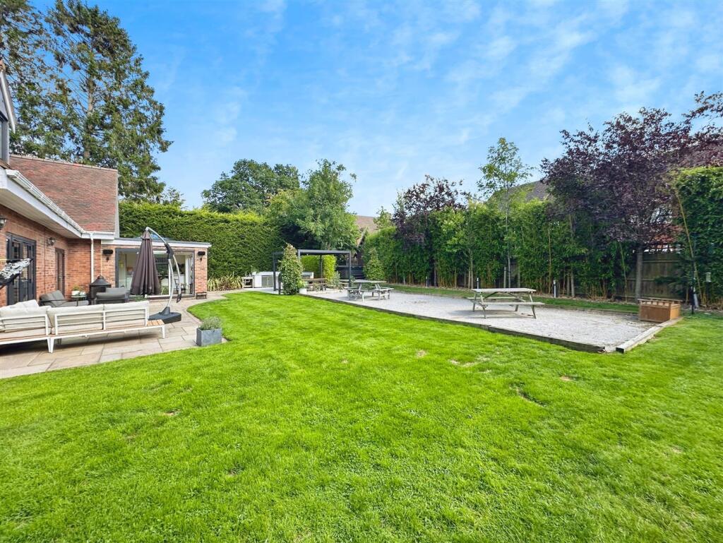 14e2b8d7--4BAF-9509-7A07D981D47E-46764-00000FEF38C