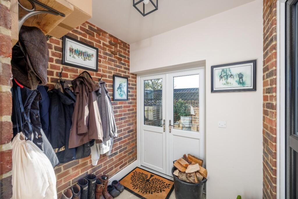 Walls_Sprout_Hill_Rotherfield_TN63QX_RootsProperty