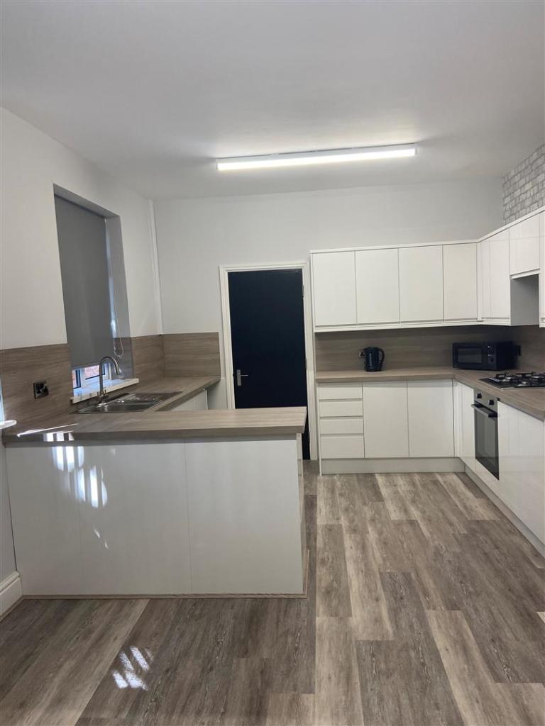 1 Heathcote Street Kitchen 1.1.JPG