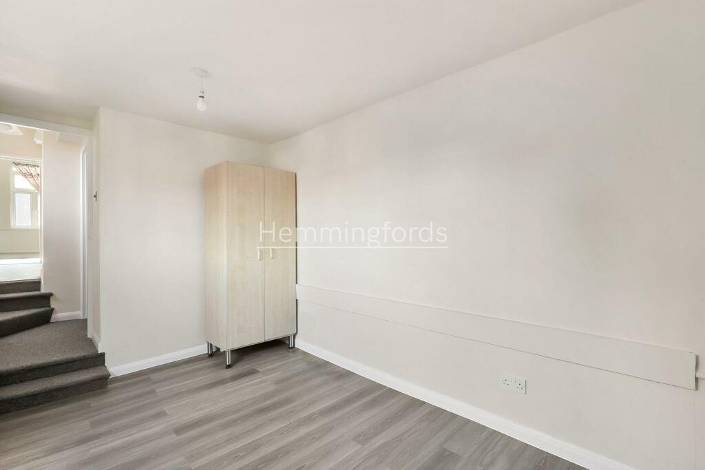 68A Crouch End Hill - ej49fgHUSV96GR4t8D2t.jpg