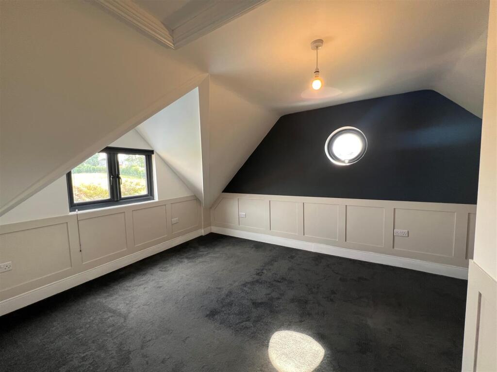 Titch Cottage 14.jpg