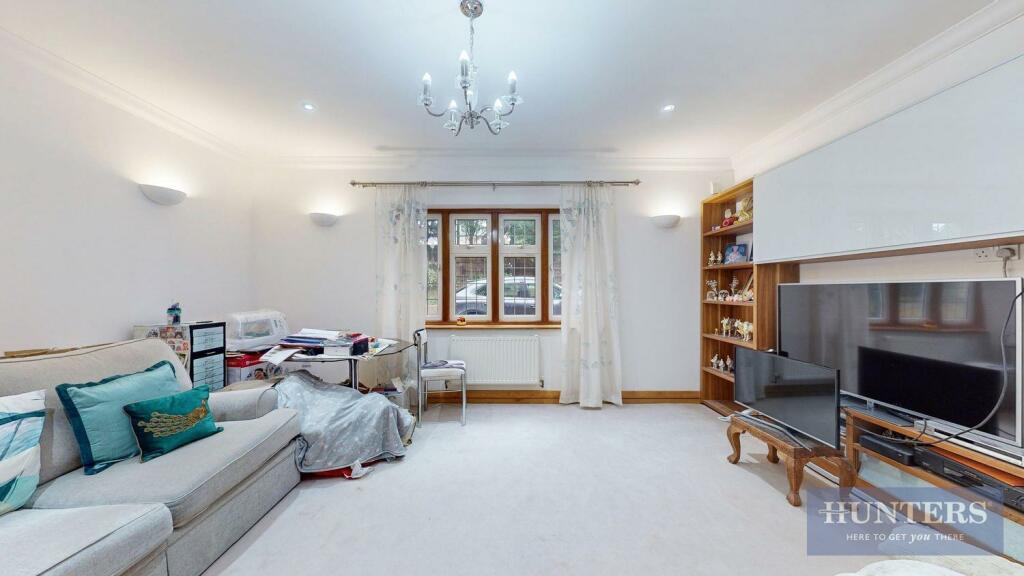 Pramukh Krupa, Chorleywood Road - SuthdOuck7FbmOjB