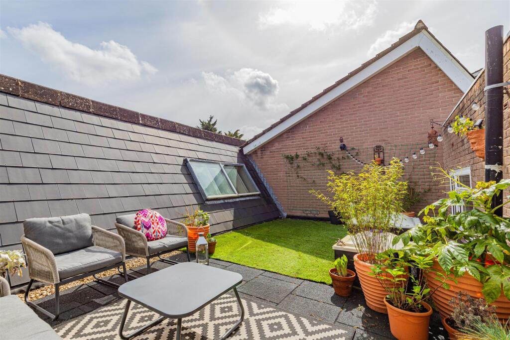 St Patricks Court 12-20.jpg