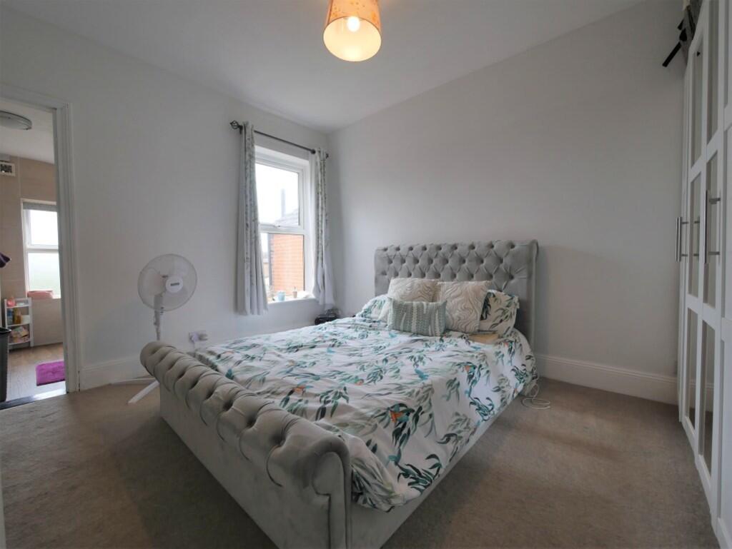 BEDROOM2
