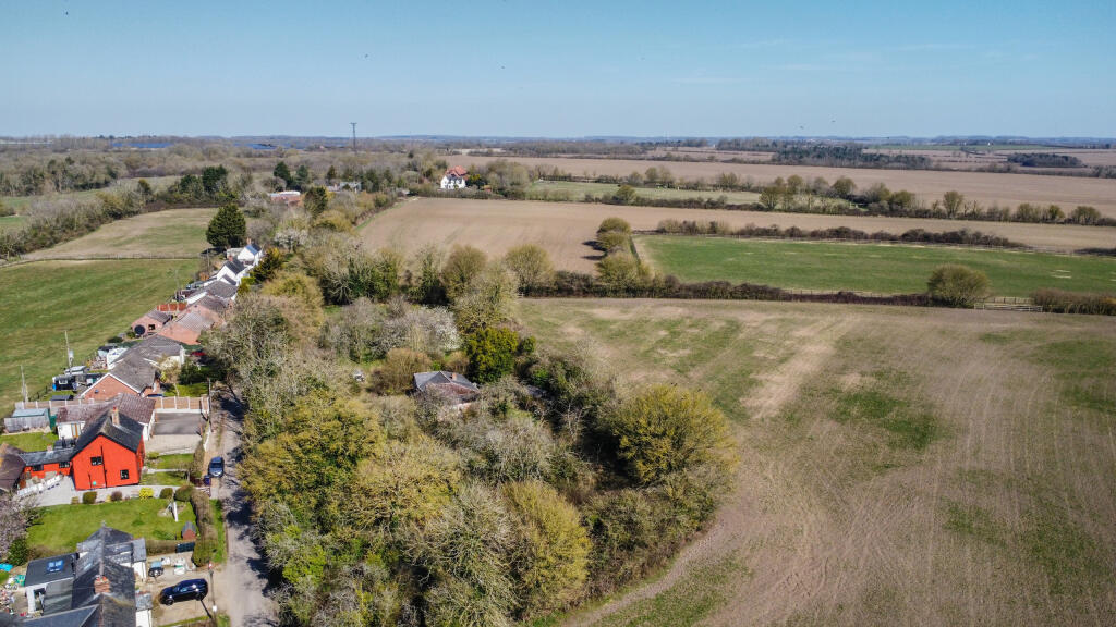 dji_fly_20250320_112200_133_1742469828979_photo_op
