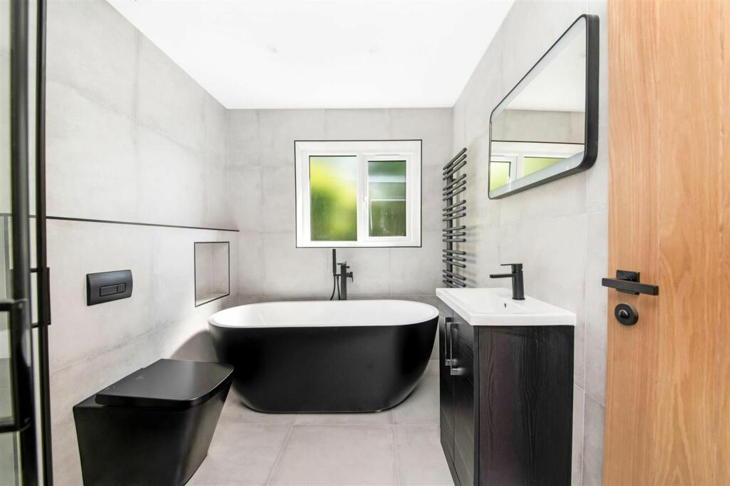 HOUSE BATHROOM