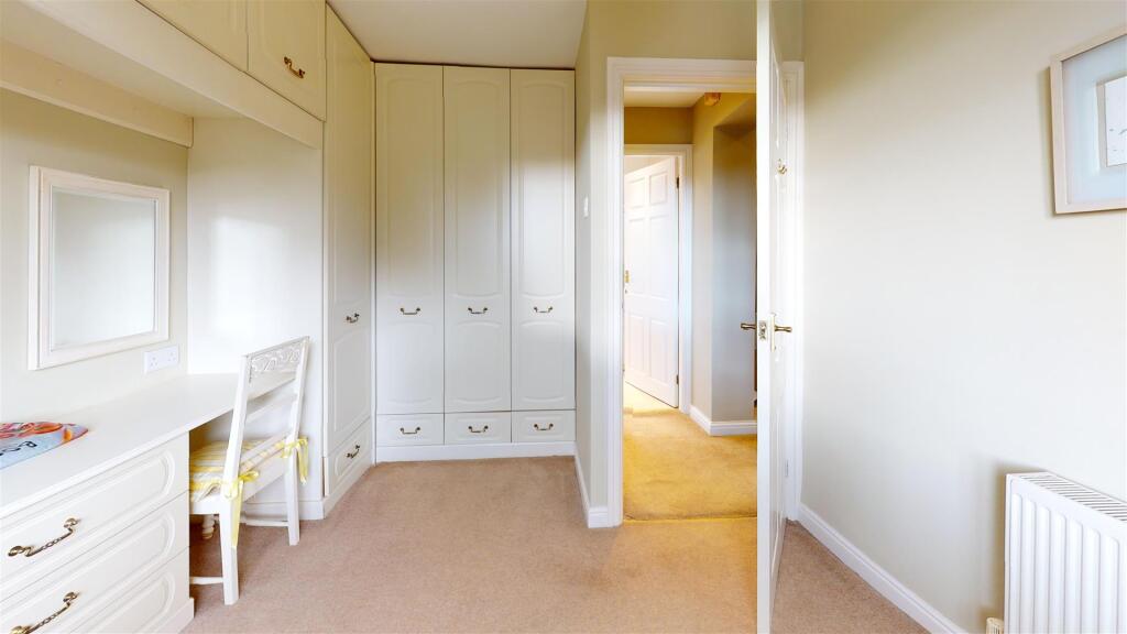 Hawthornes-Bedroom 3.jpg