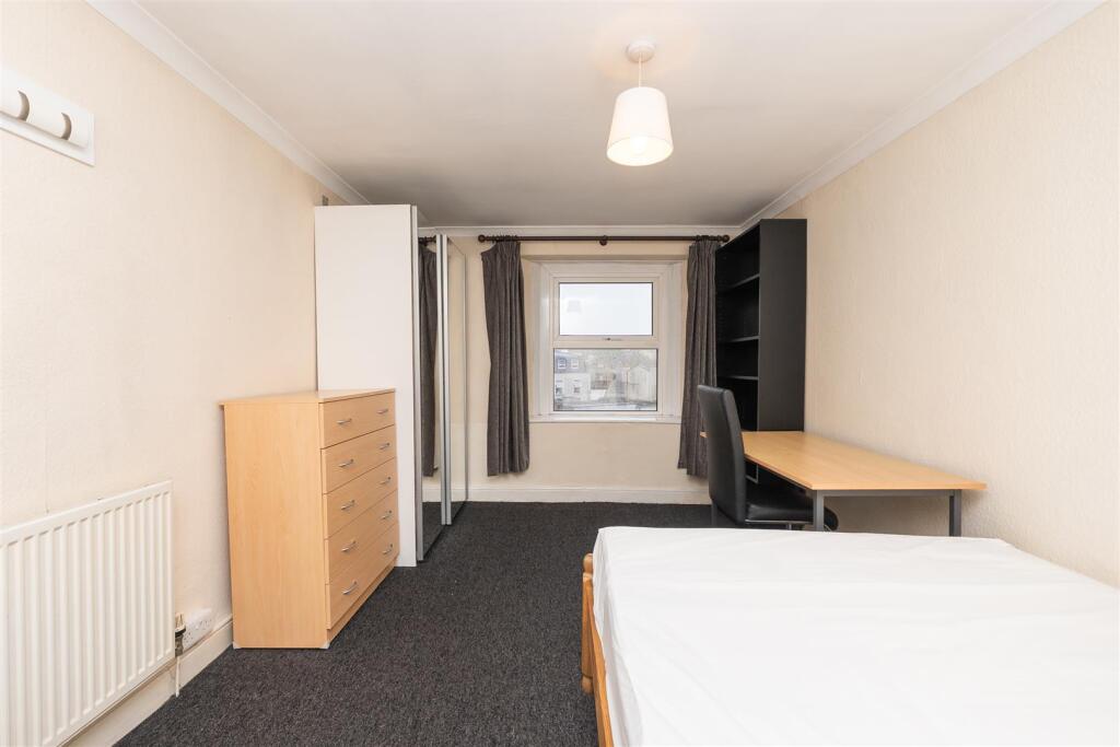 Flat-2-57-Queens-Road-BS8-1QL-18.jpg