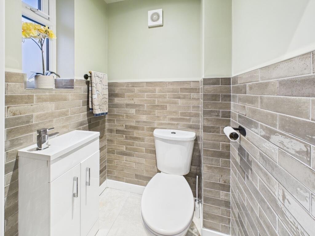 Rutland Street, Leigh, WN7