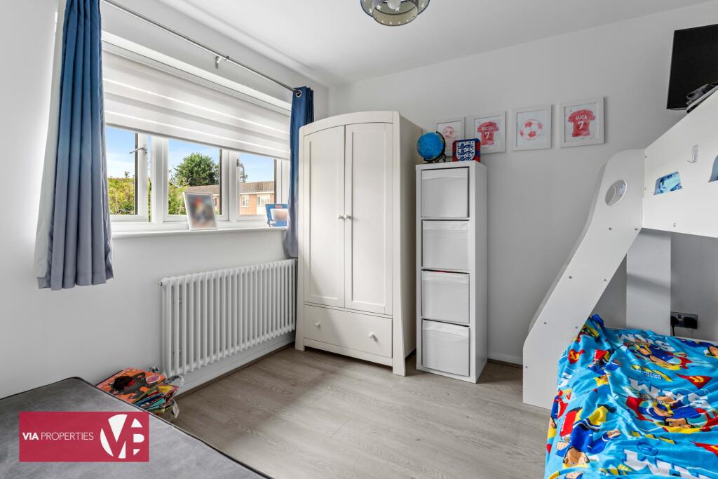70 Davison Drive Cheshunt Waltham Cross EN8 0SX via properties e