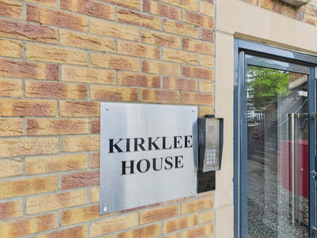 CAM01835G0-PR0235...