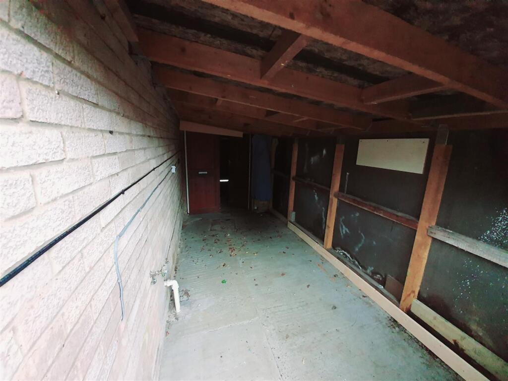 Garage.jpg
