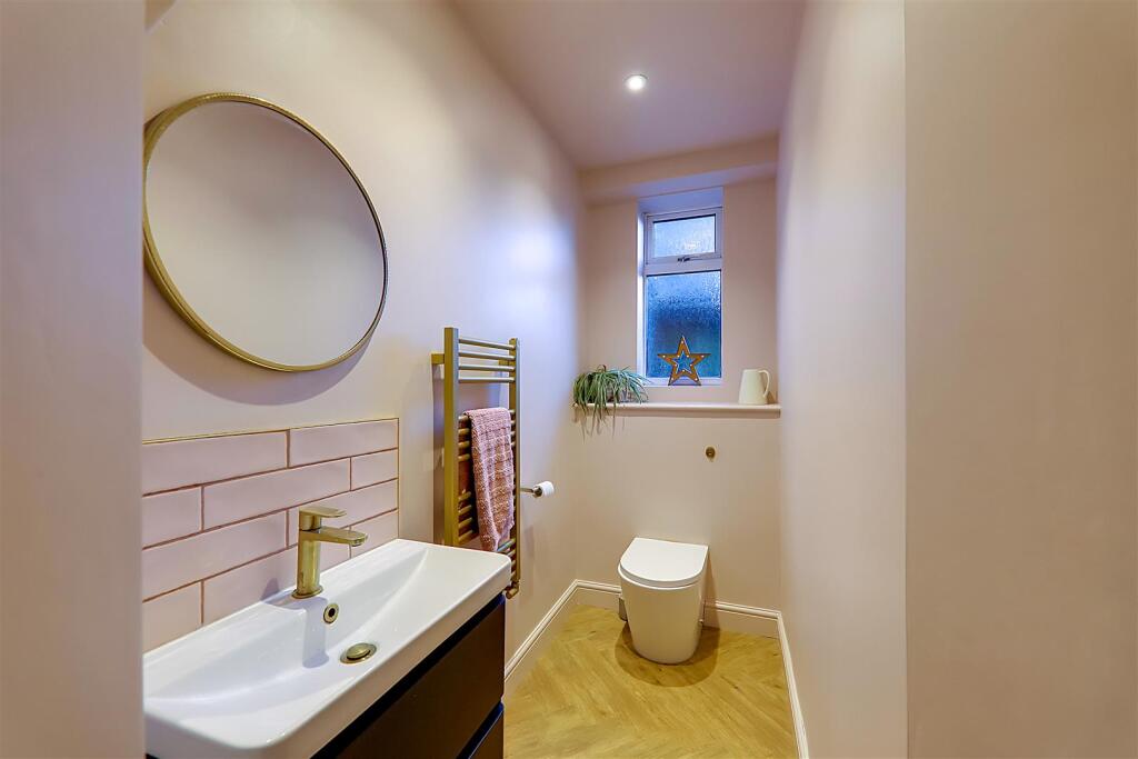 Ground Floor Cloakroom