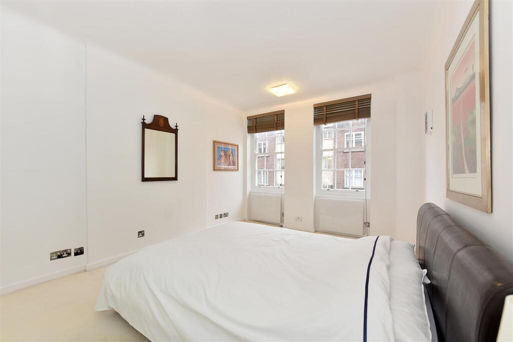 72 15 Portman Square (1).JPG