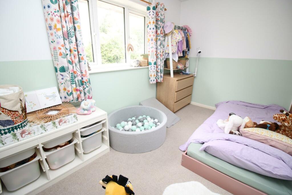 6 - bed 2.JPG