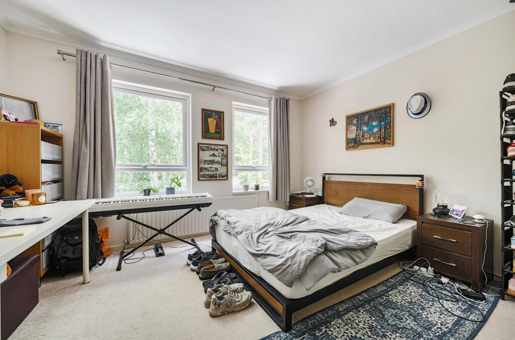 1307011-11-6853d9...