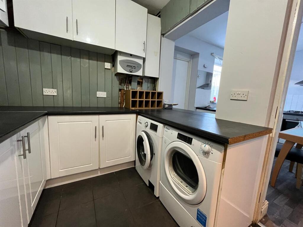 WhatsApp Image 2025-09-17 at 14.18.52 (3).jpeg