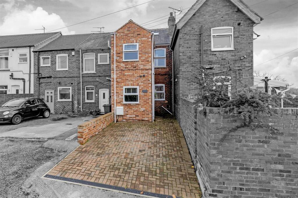 Front External-4.jpg