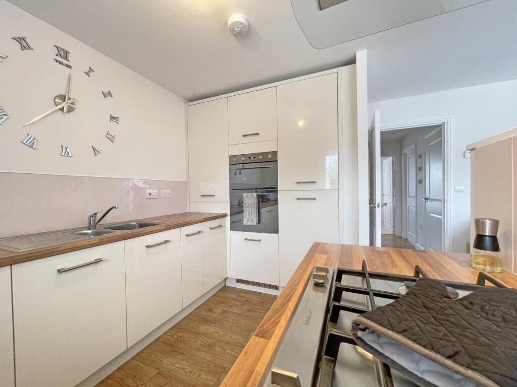 Chapel Street 60 Flat 18 - Kitchen 2.jpg
