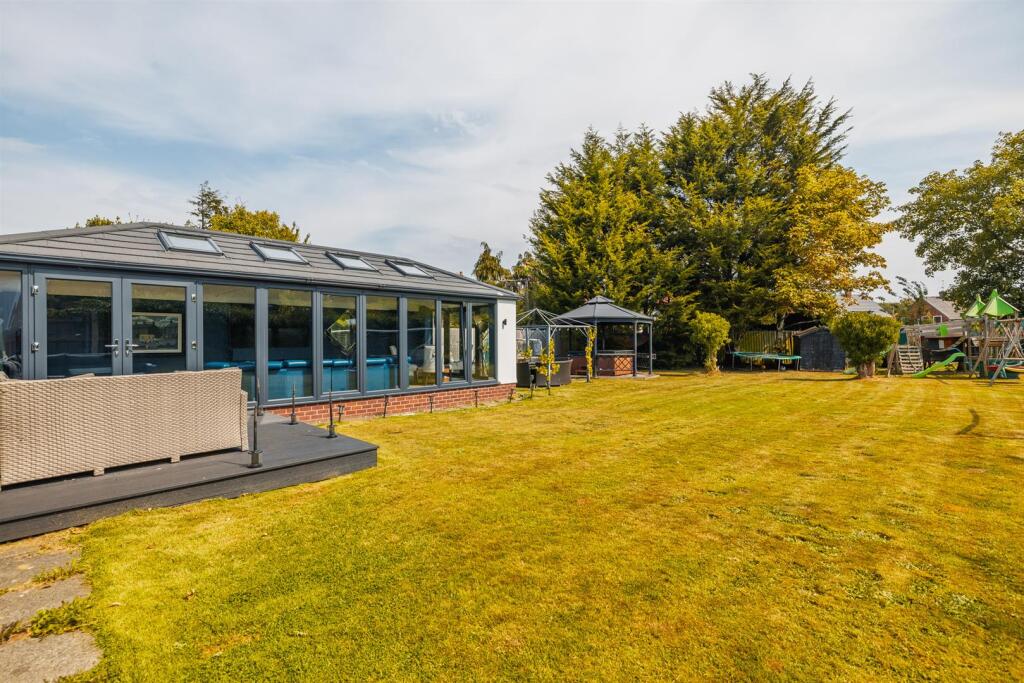 13 Chester Rd-82.jpg