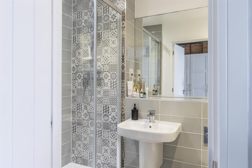 Ensuite