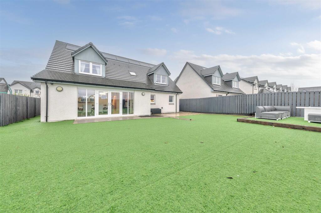 12 Mona Crescent BF-29.JPG