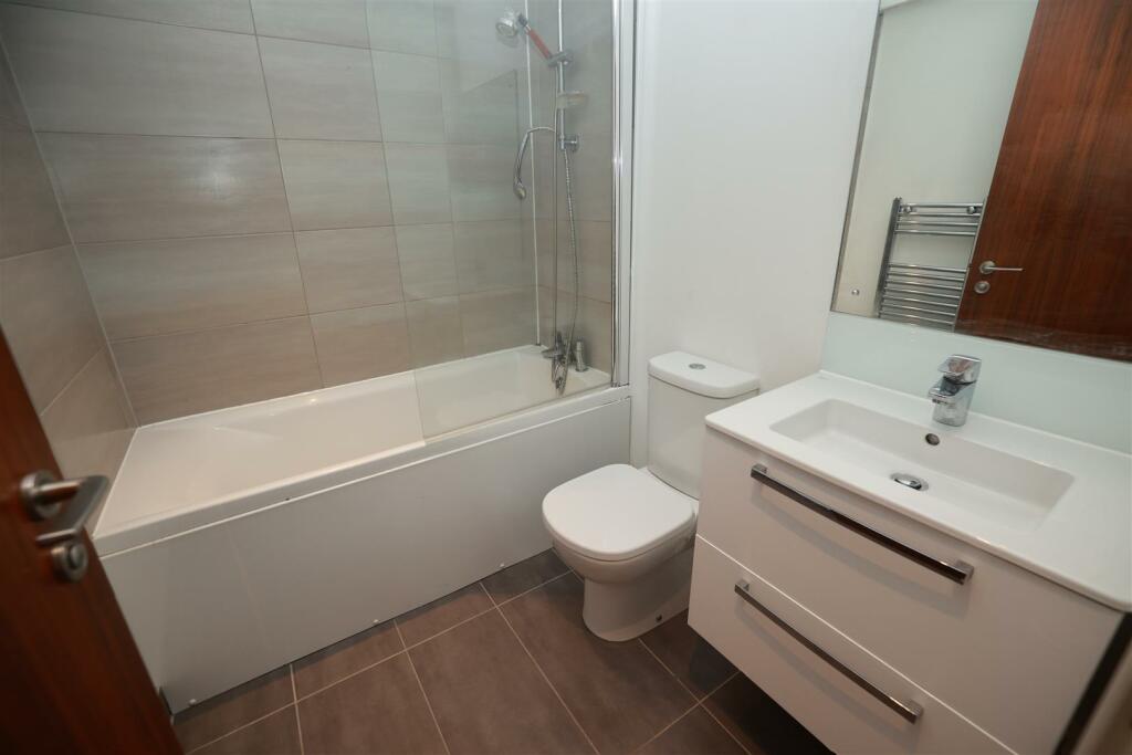 R6__2870.JPG
