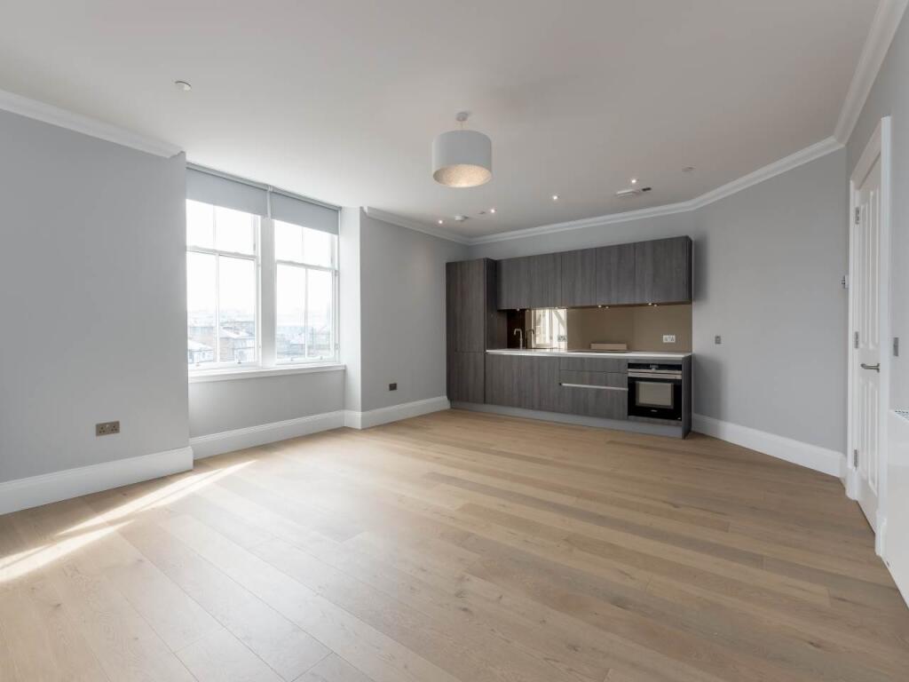 65260_MelvilleCres00