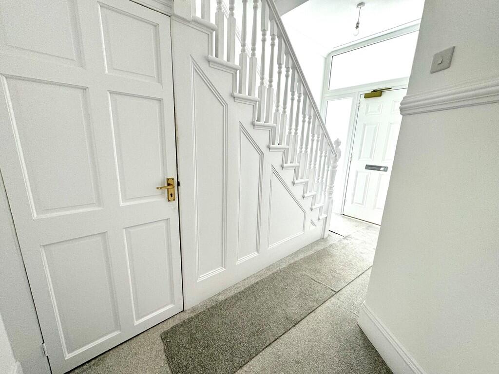 7 Hamstel Road ha...