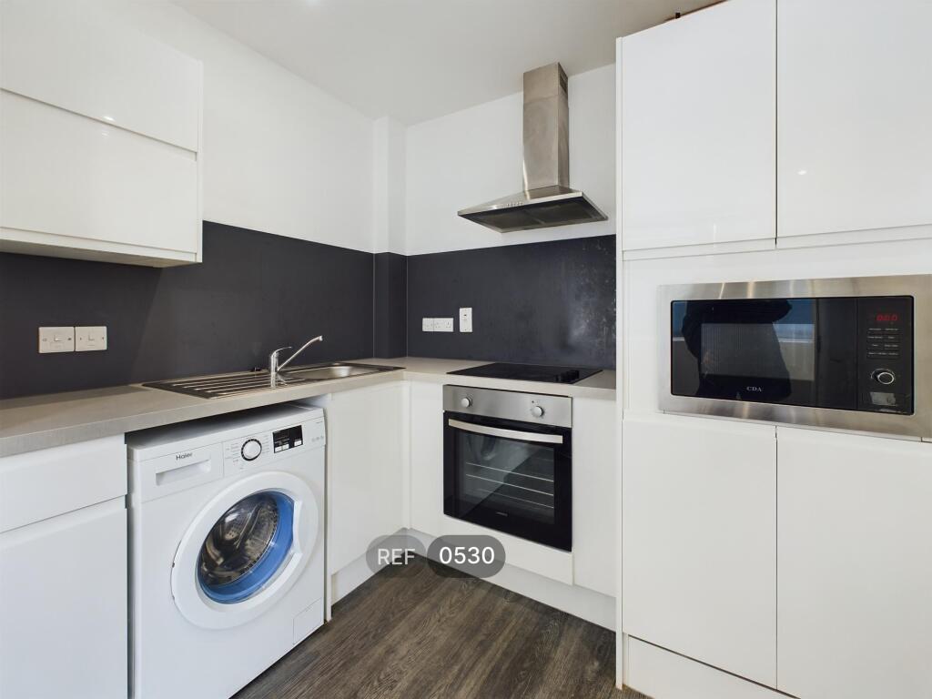 Kitchen &amp; Living area