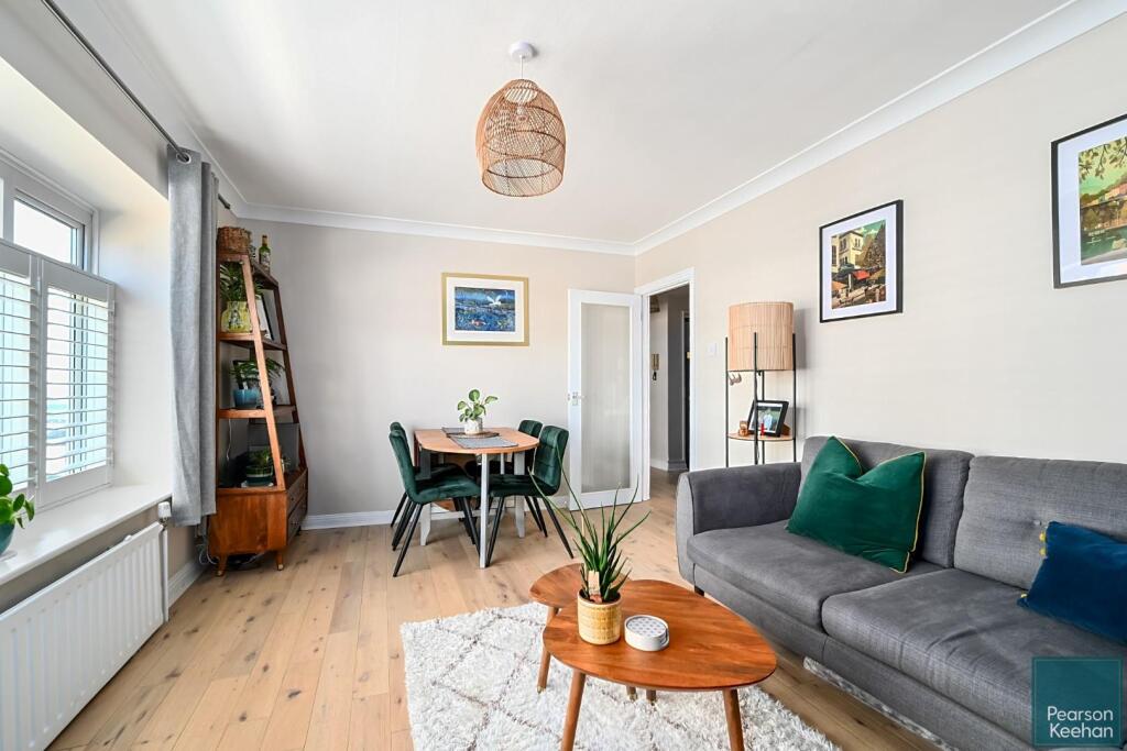 8-langdale-court-bn3 (2) .jpg