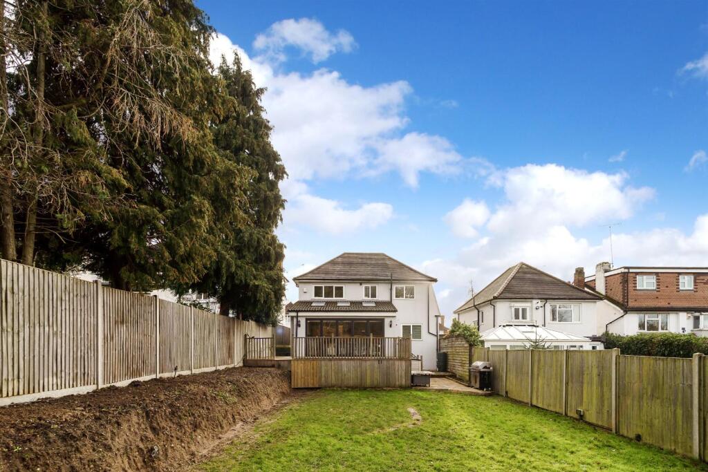 CASTLE AVENUE (6).jpg