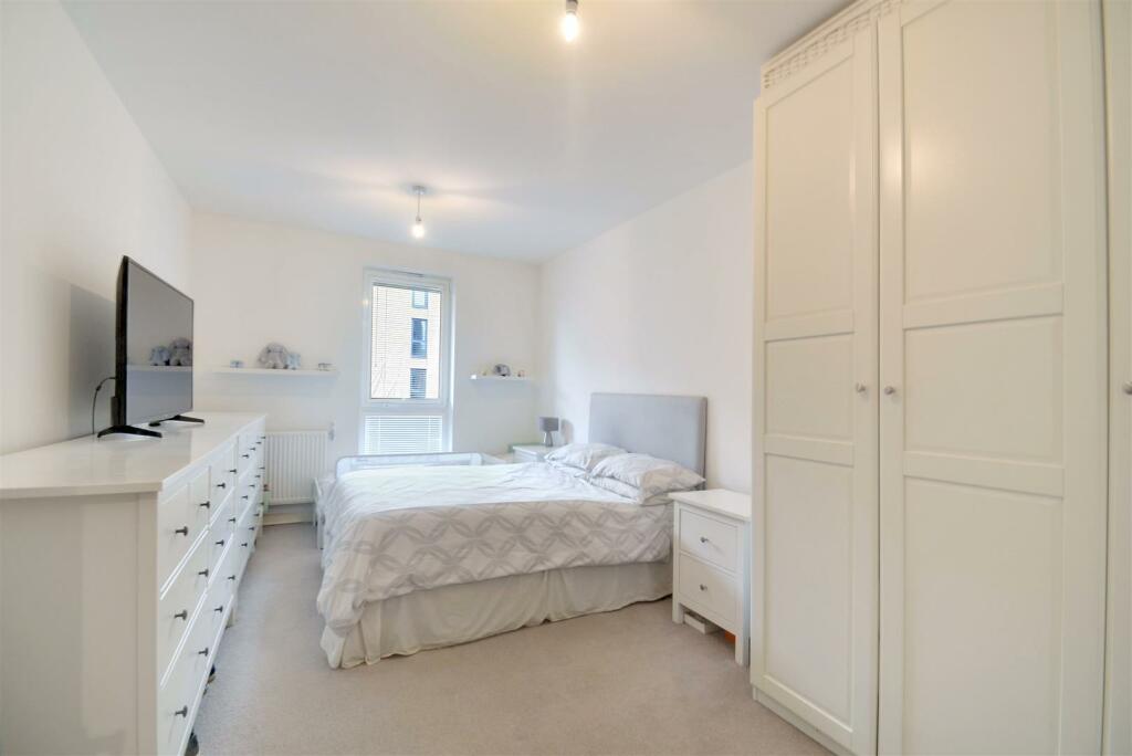 Davidson Frost-Wellings, DFW, Hallington Court, Ed