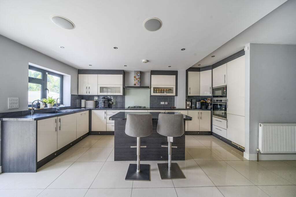 1326950-24-68779b...