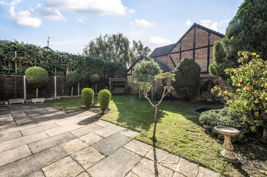 1359349-9-68d3c83...