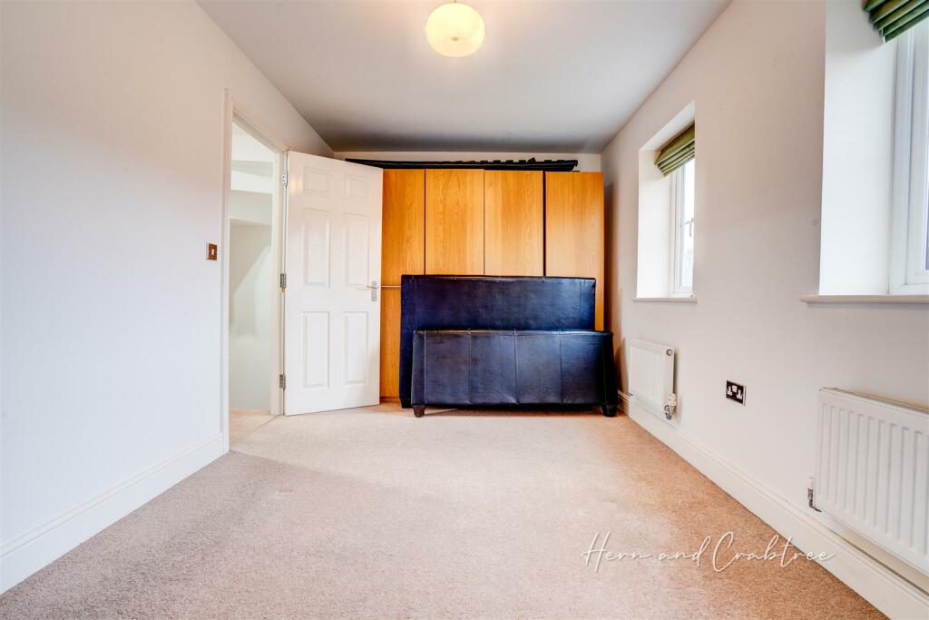 Mostyn Square, Llanishen, HernCrabtree (15).jpg