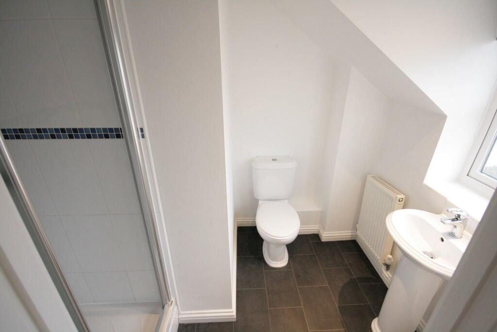 Bedroom One Ensui...