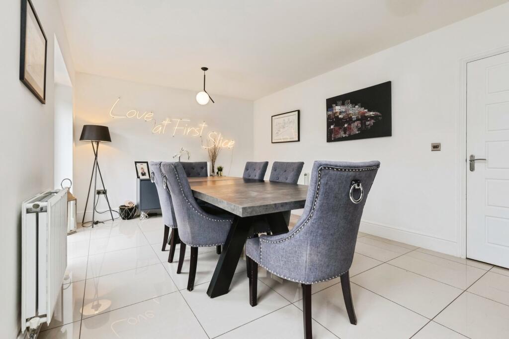 Kitchen Diner