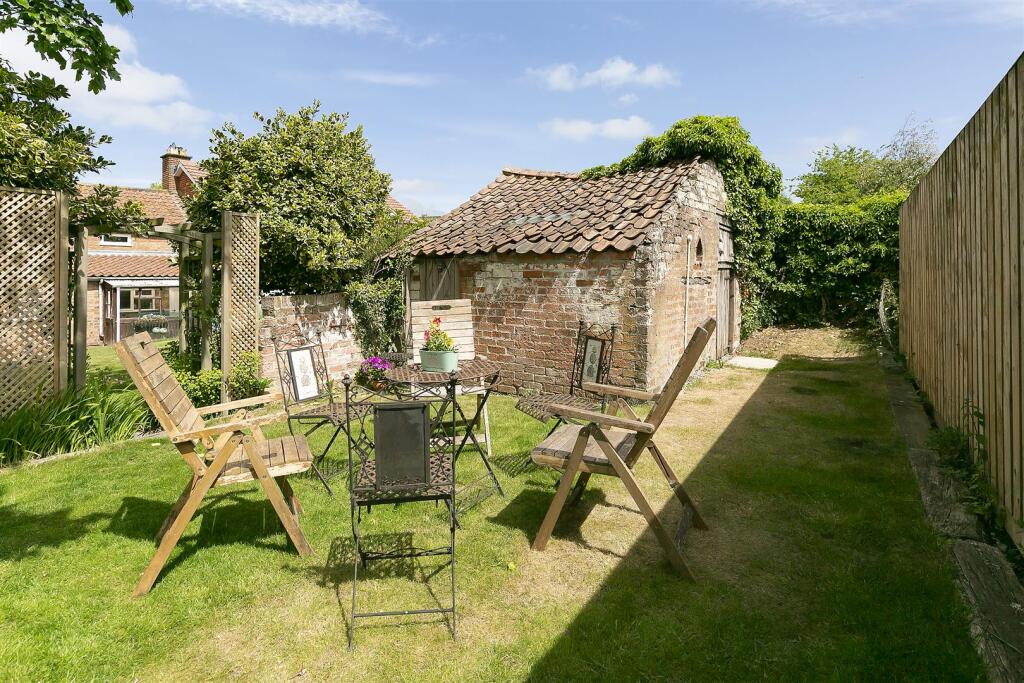 012 - 71 Main Street.jpg