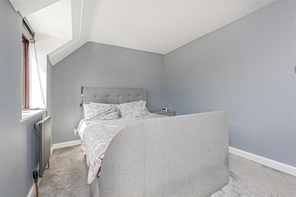 6 Faggs Road Feltham TW14 LOW RES-10.jpg