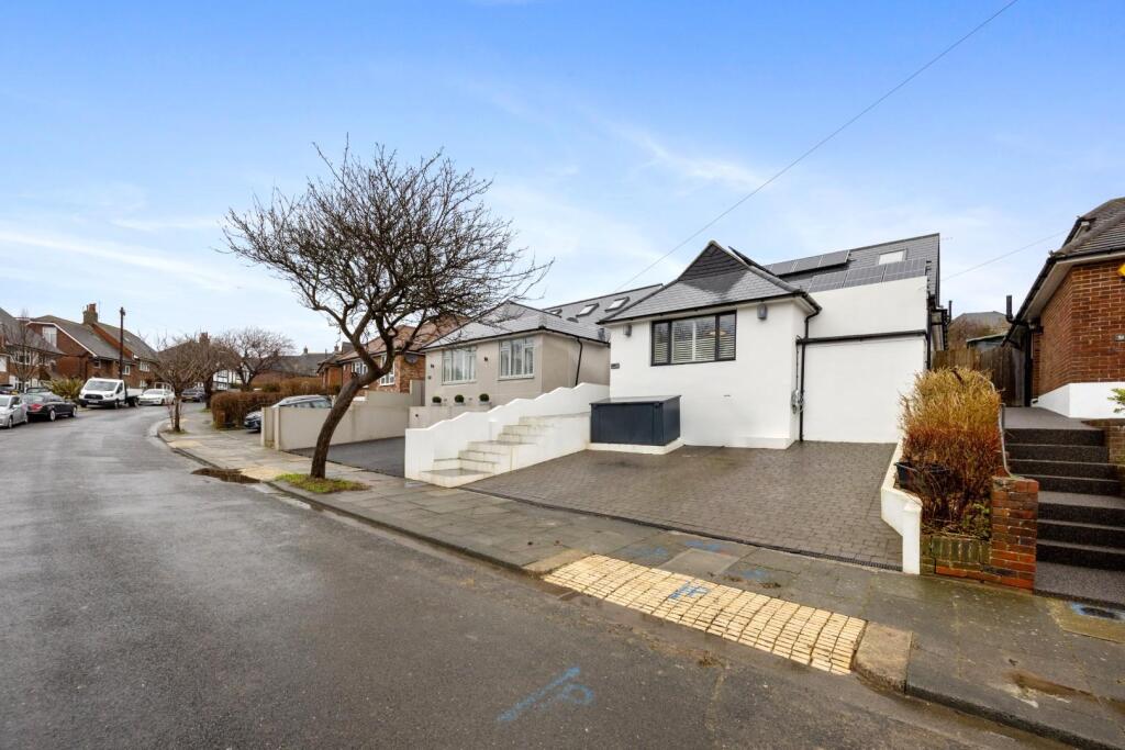 Elizabeth Avenue (8).jpg