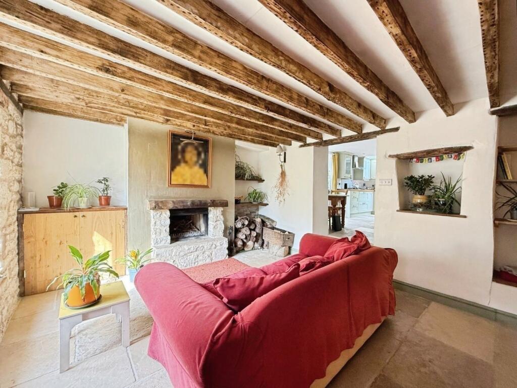 pbox-living_room-335726.jpeg