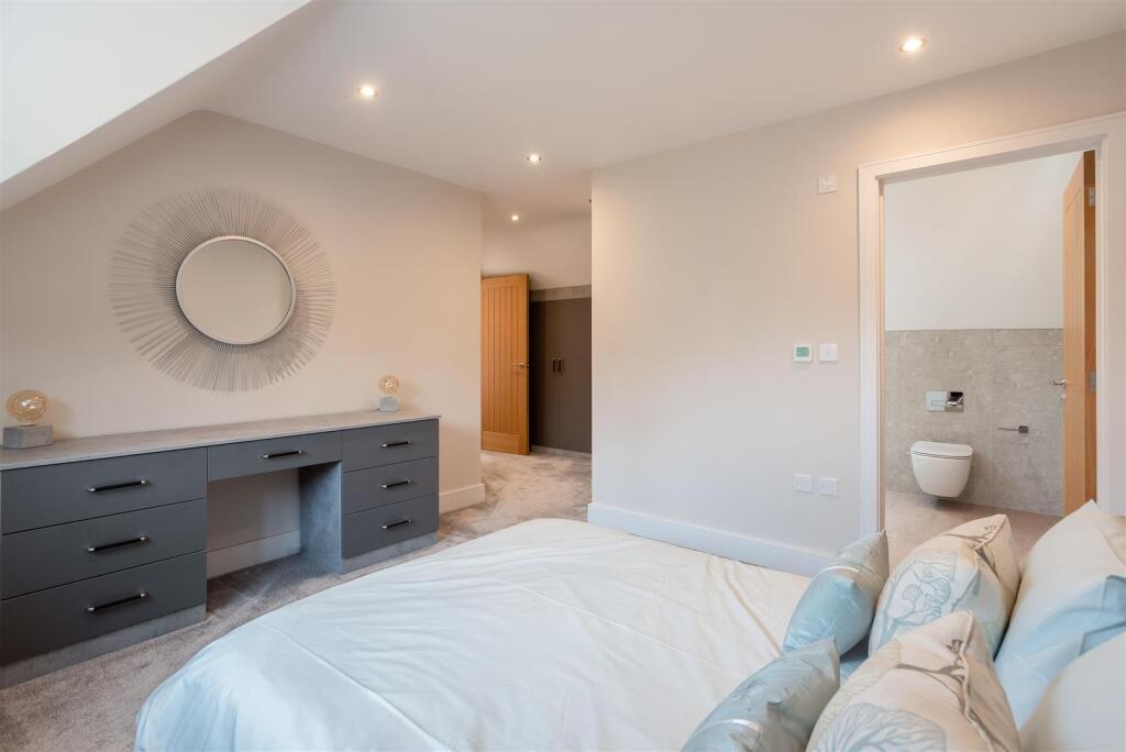 12 Lavender Drive 1829-15.jpg