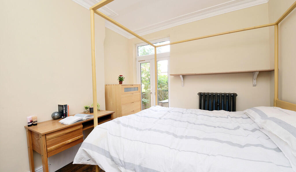House-1-Bedroom-1...